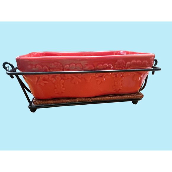 Temp-tations by Tara 8.5” x 5.5” Loaf Dish Wire Basket & Hot Plate - Picture 1 of 8